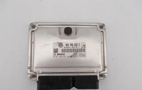 Volkswagen Touran I Engine control unit/module 06G906022E