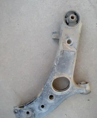 Hyundai Santa Fe Front lower control arm/wishbone 545002W200