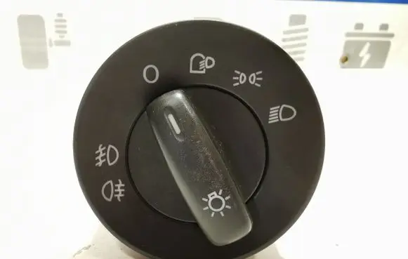Skoda Octavia Mk2 (1Z) Light switch 1Z0941431A