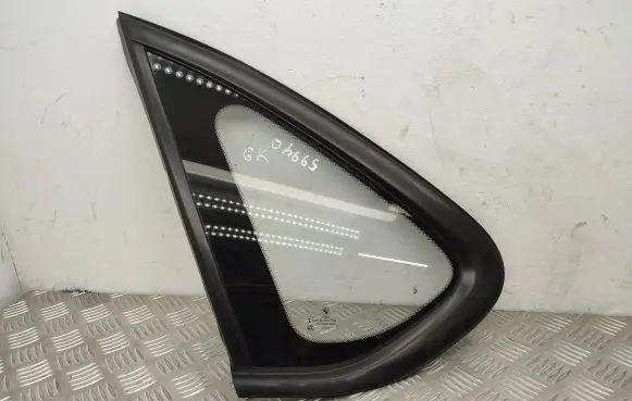 BMW 2 F45 Rear side window 7298913