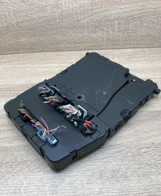 Renault Scenic II - Grand scenic II Central body control module 8200525386 S118400250D