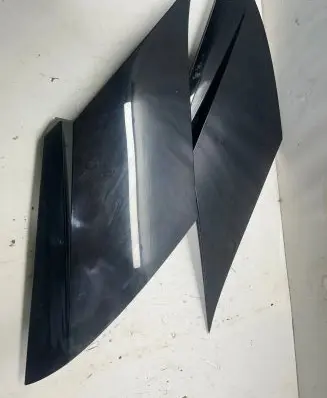 Land Rover Range Rover Velar Rear side glass trim 
