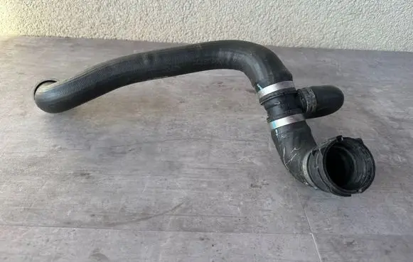 Mercedes-Benz ML W166 Engine coolant pipe/hose A1665004775