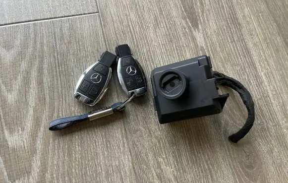 Mercedes-Benz GLA W156 X156 Ignition key/card A2469054702