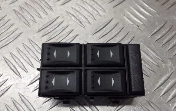 Ford Mondeo Mk III Electric window control switch 3S7T14A132BA