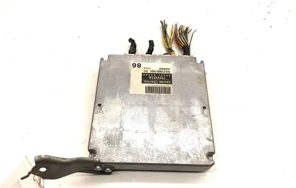 Toyota Avensis T250 Engine control unit/module ECU 89661-05860