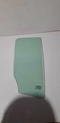 Renault Modus Rear vent window glass 8200209954
