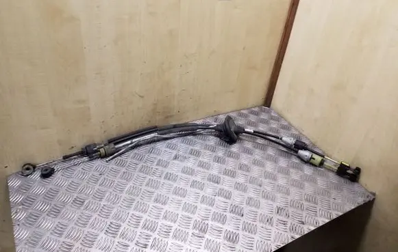 Citroen C4 I Picasso Gear shift cable linkage