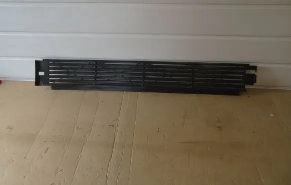 Ford Focus Front bumper lower grill JX6117K808AC