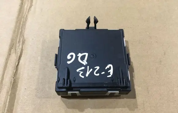 Mercedes-Benz E W213 Door control unit/module A2139005009