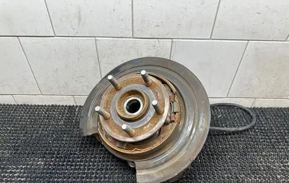 Dodge Durango III Rear wheel hub