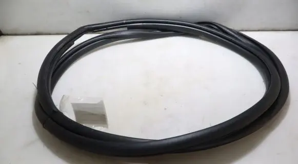Toyota Yaris Cross Rubber seal rear door 