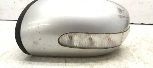 Mercedes-Benz C W203 Front door electric wing mirror 413133417