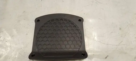 BMW 3 G20 G21 Dash center speaker trim cover 2622658