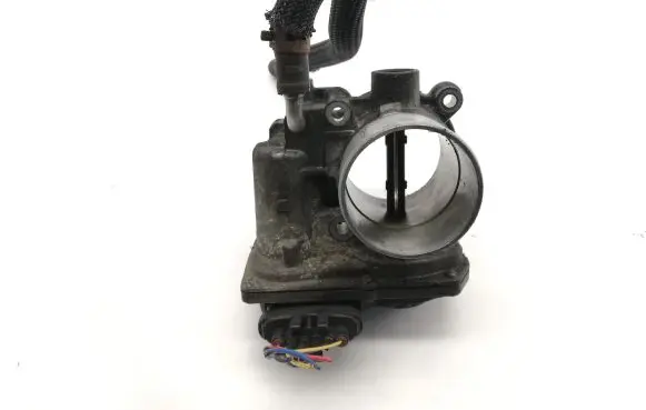 Toyota Verso-S Throttle valve 261000R020