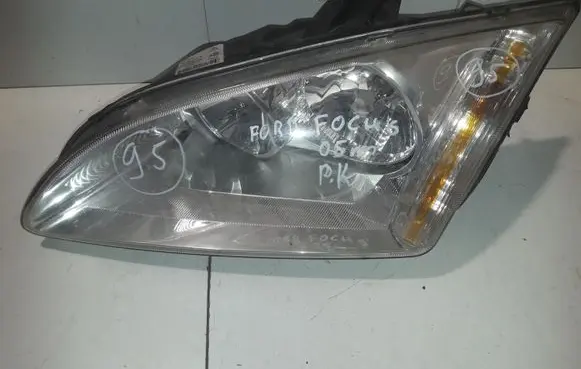 Ford Focus Headlight/headlamp