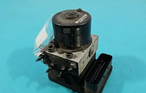 Skoda Octavia Mk2 (1Z) ABS Pump 1K0907379AC IMPRK1583512