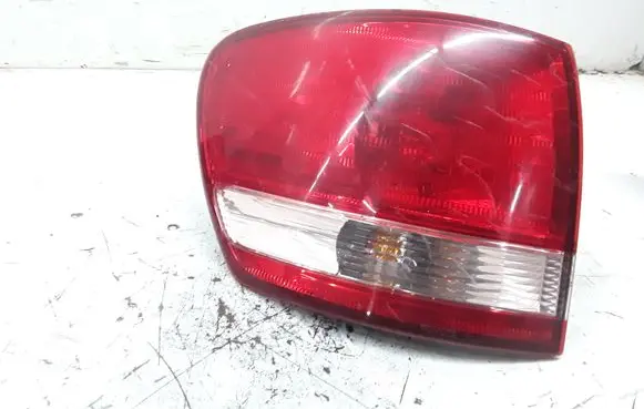 Toyota Avensis Verso Rear/tail lights
