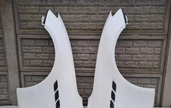Maserati Quattroporte Fender
