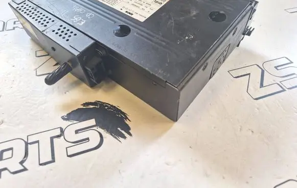 BMW 7 E65 E66 CD/DVD changer 6926933 020244