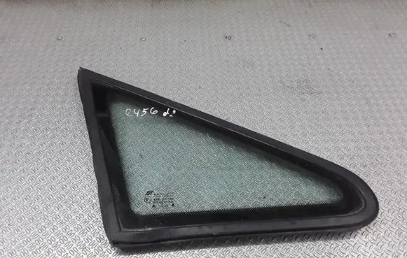Volkswagen Sharan Front triangle window/glass 
