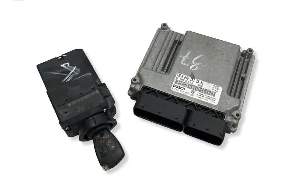 Mercedes-Benz Vito Viano W639 Engine ECU kit and lock set 6395450108 A6461532591