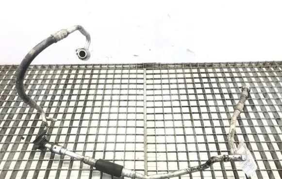 Air conditioning (A/C) pipe/hose