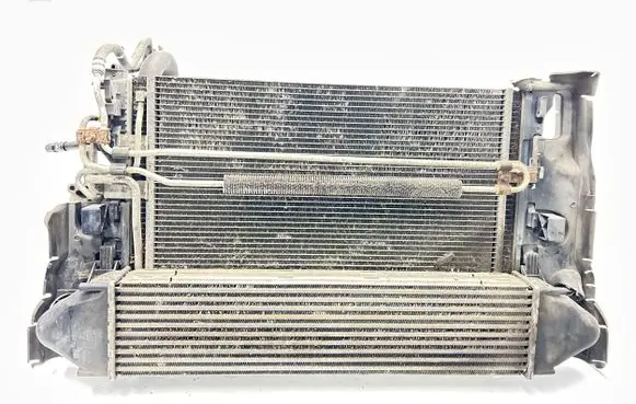 Volvo XC60 Radiator set 8G919L440AC 8G9119710AB 0261230106