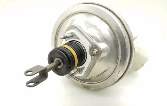 BMW X3 E83 Brake booster