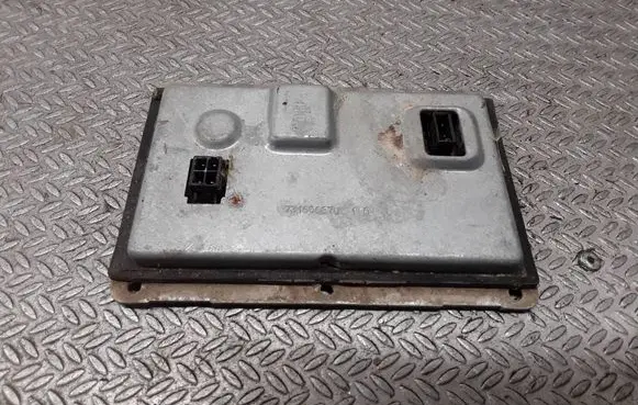 Volvo XC90 Headlight ballast module Xenon