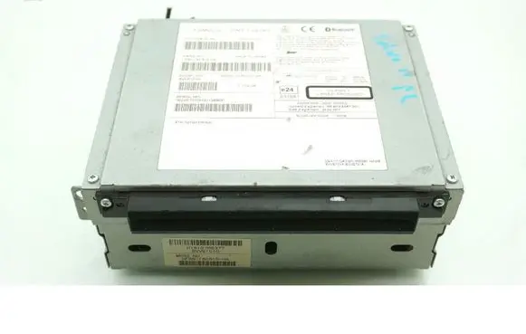 Volvo V40 Cross country Radio/CD/DVD/GPS head unit 31396100AA
