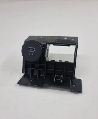 KIA Ceed USB socket connector 96125j7700