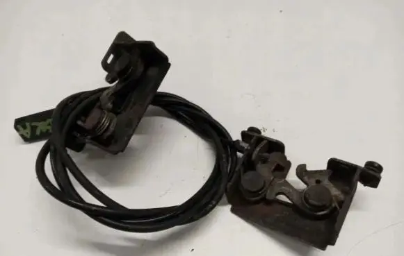 BMW X3 E83 Engine bonnet/hood lock/catch