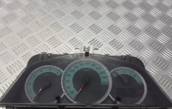 Toyota Corolla Verso E121 Speedometer (instrument cluster) 83800-0F091