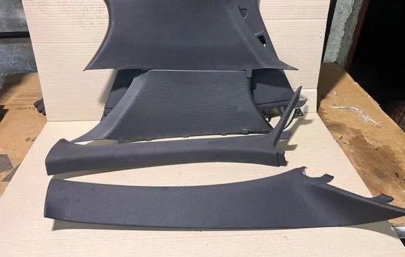BMW 1 F20 F21 (B) pillar trim (top)