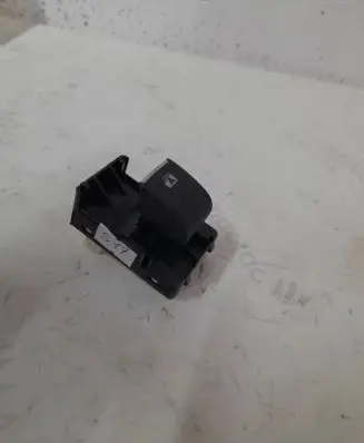 Toyota Highlander XU70 Electric window control switch 193103