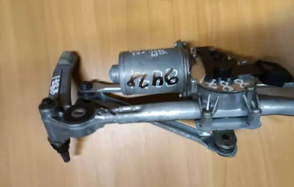 BMW 3 E90 E91 Wiper motor 6978263 2149A 40495912