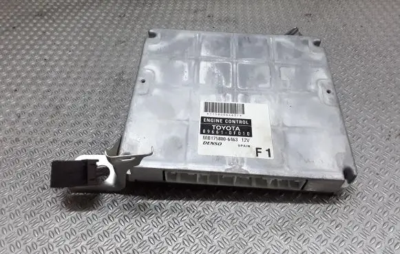 Toyota Corolla Verso AR10 Engine control unit/module 896610F010 MB1758006463
