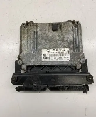Volkswagen PASSAT B6 Engine control unit/module 03G906021LR 0281013260