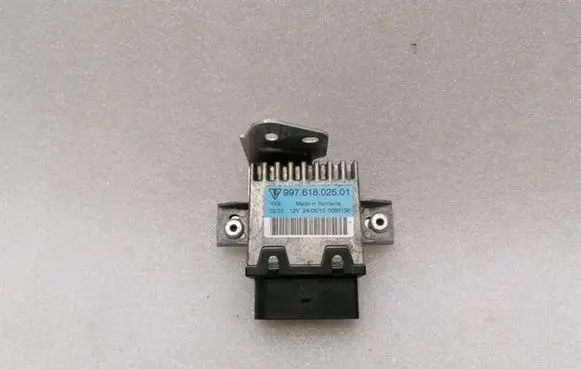 Porsche 911 997 Fuel injection pump control unit/module 99761802501
