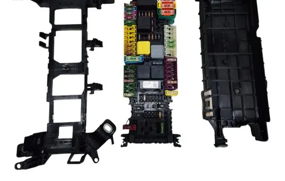 Mercedes-Benz B W246 W242 Fuse box set A2469066600 HMCAR