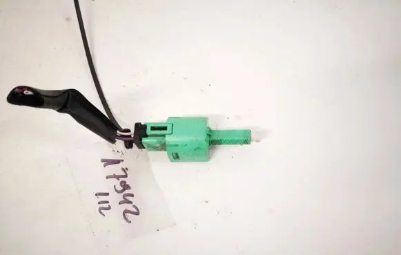 Toyota Avensis T270 Brake pedal sensor switch