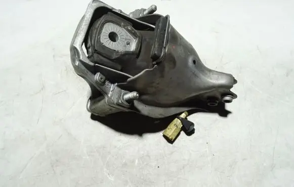 Audi Q5 SQ5 Engine mount bracket 8R0199381 8K0399060L