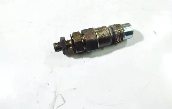 Nissan Primera Fuel injector 