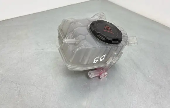 Volkswagen PASSAT B9 Coolant expansion tank/reservoir 5WA121407E