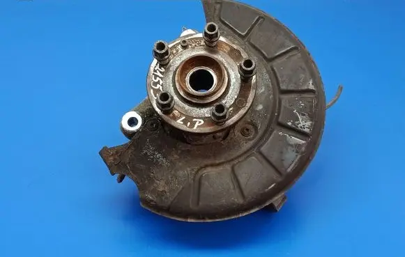Volkswagen PASSAT B6 Front wheel hub spindle knuckle 