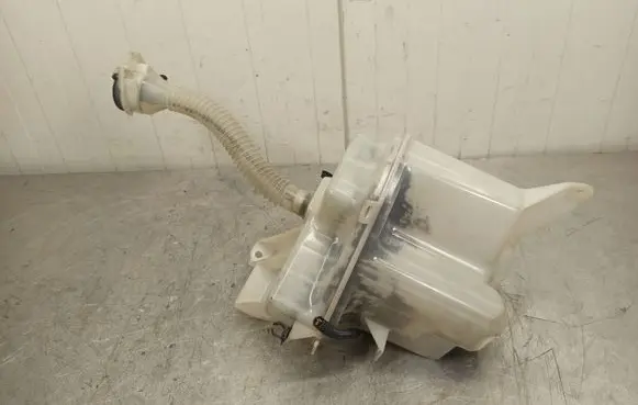 Toyota RAV 4 (XA30) Windshield washer fluid reservoir/tank 060851217