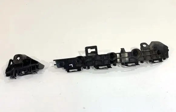 Toyota Yaris Rear bumper mounting bracket 52576K0020