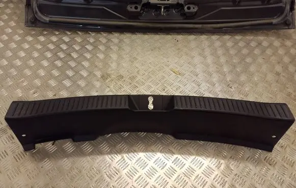 Mazda CX-7 Trunk/boot sill cover protection EH446889X K3006 1055977