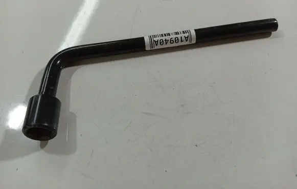 Renault Laguna II Wheel nut wrench 